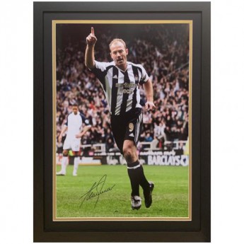 Legendy obrázok v rámčeku Newcastle United FC Shearer Signed Framed Print