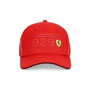 Ferrari čiapka baseballová šiltovka Detail red F1 Team 2020