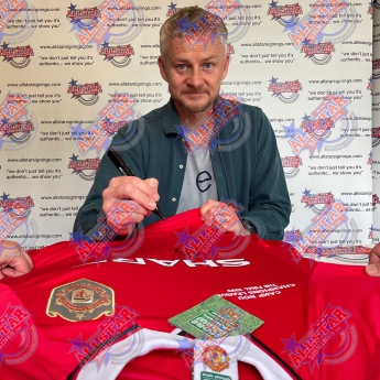 Legendy futbalový dres Manchester United 1999 Solskjaer & Sheringham Signed Shirt