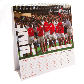 FC Arsenal stolový kalendár 2024