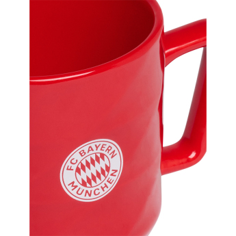Bayern Mníchov hrnček Red Arena