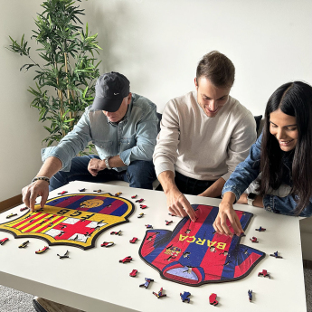 FC Barcelona drevené puzzle Crest 150 pcs