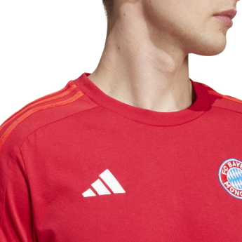 Bayern Mníchov pánske tričko DNA Tee red