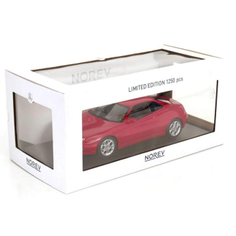 Model Alfa Romeo GTV 1999 červená 1:18