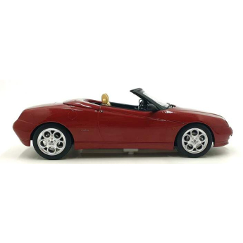 Modely áut a motoriek model 1/18 Alfa Romeo Spider 1999 red