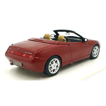 Modely áut a motoriek model 1/18 Alfa Romeo Spider 1999 red