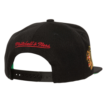 Chicago Blackhawks čiapka flat šiltovka NHL Triple Play Snapback