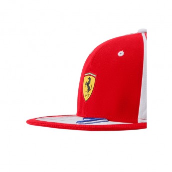 Ferrari čiapka flat šiltovka Kimi red F1 Team 2018
