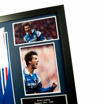 FC Rangers zarámovaný dres Laudrup Signed Shirt (Framed)