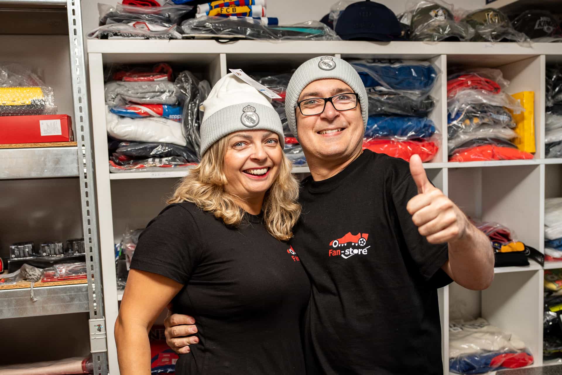 Ľudia stojaci za e-shopom Fan-Store